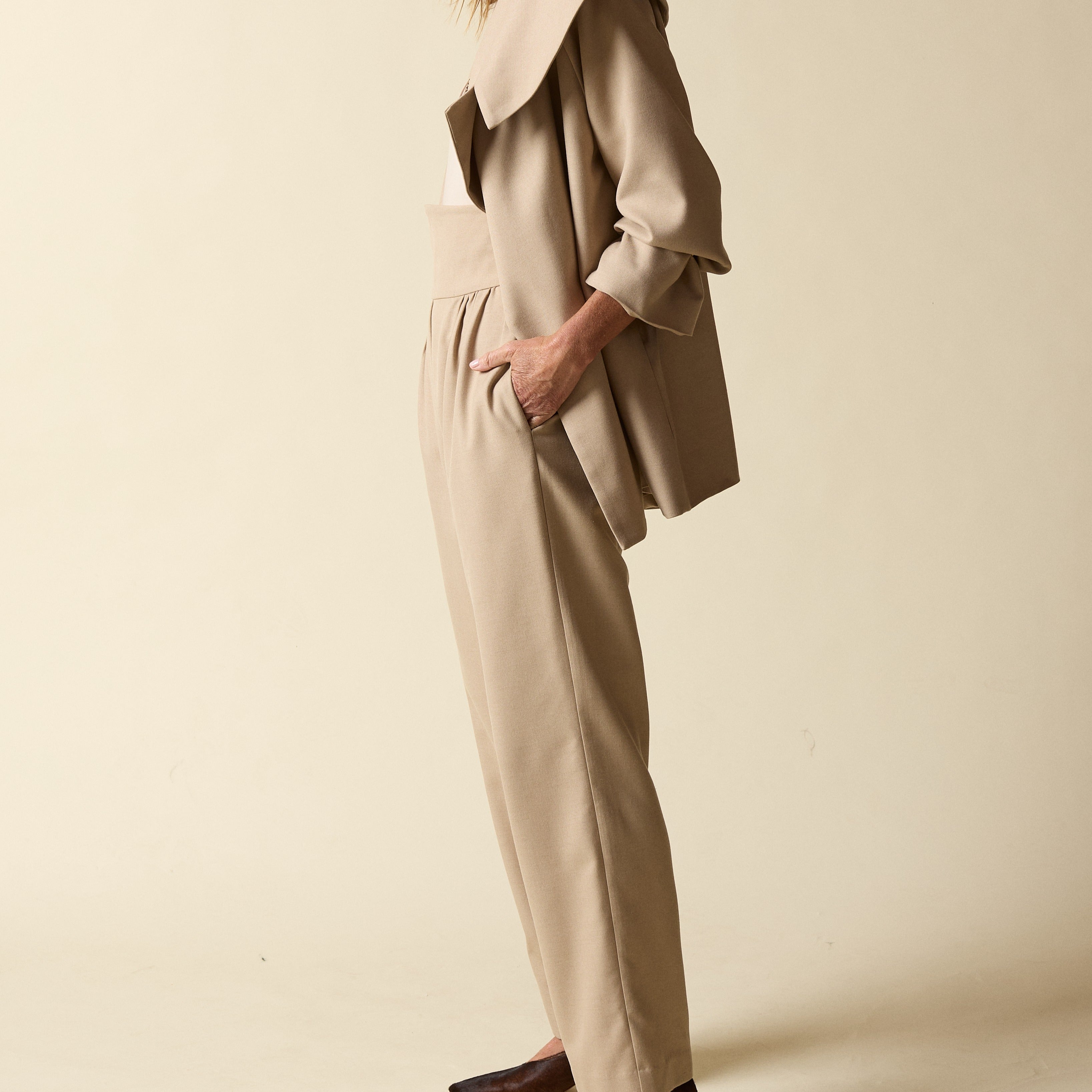 Pleat Pant Sand