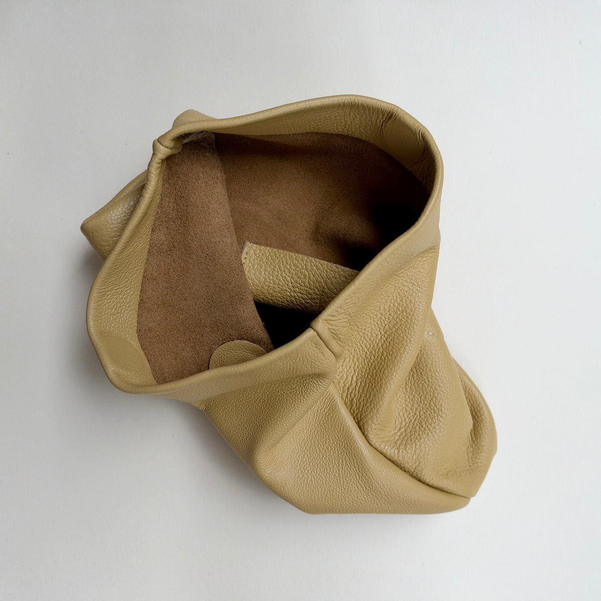 The Pouch Dijon